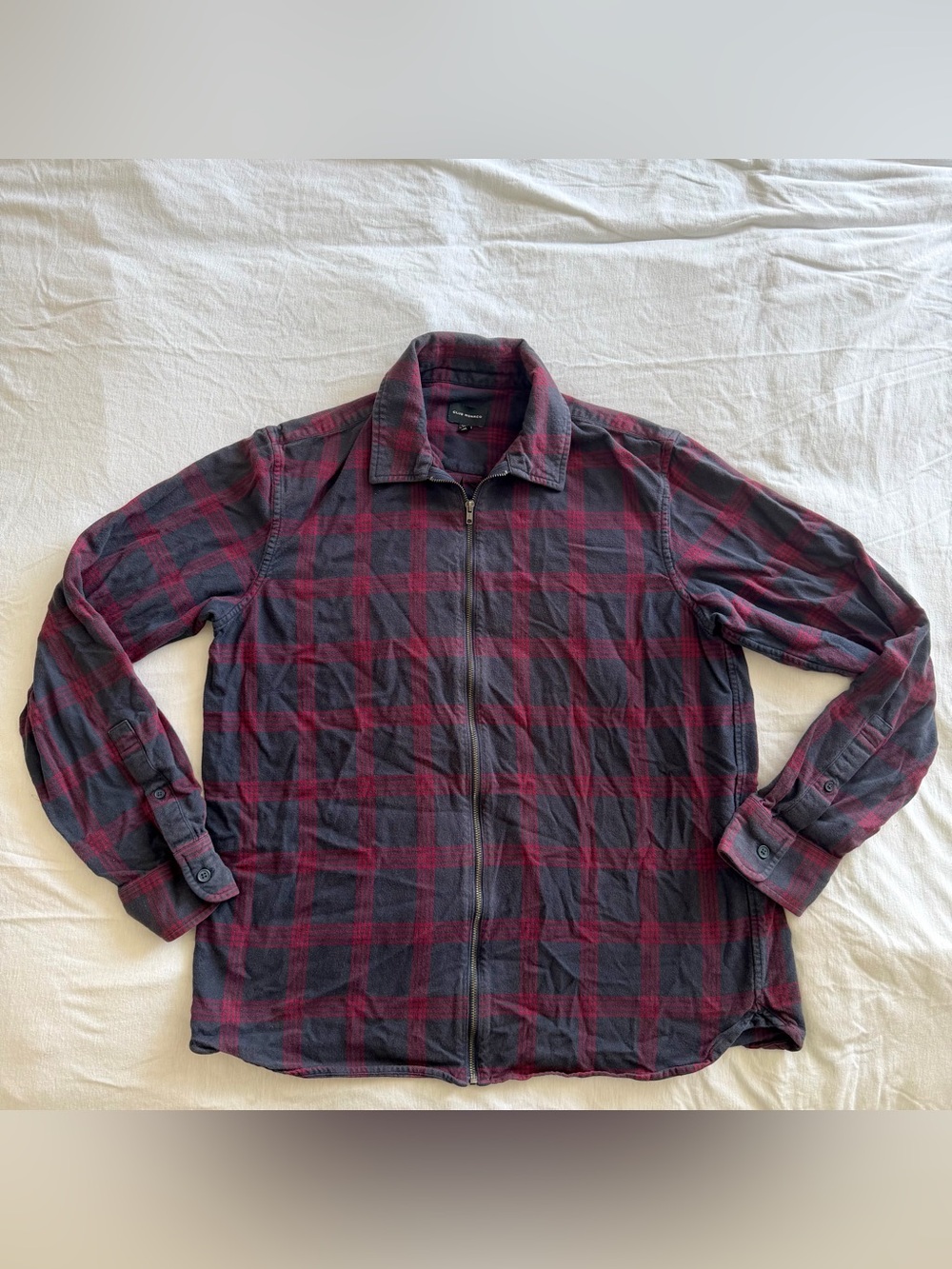 Club Monaco 100% cotton Men's Plaid Zip-Shirt Jacket in Burgundy & Navy size M